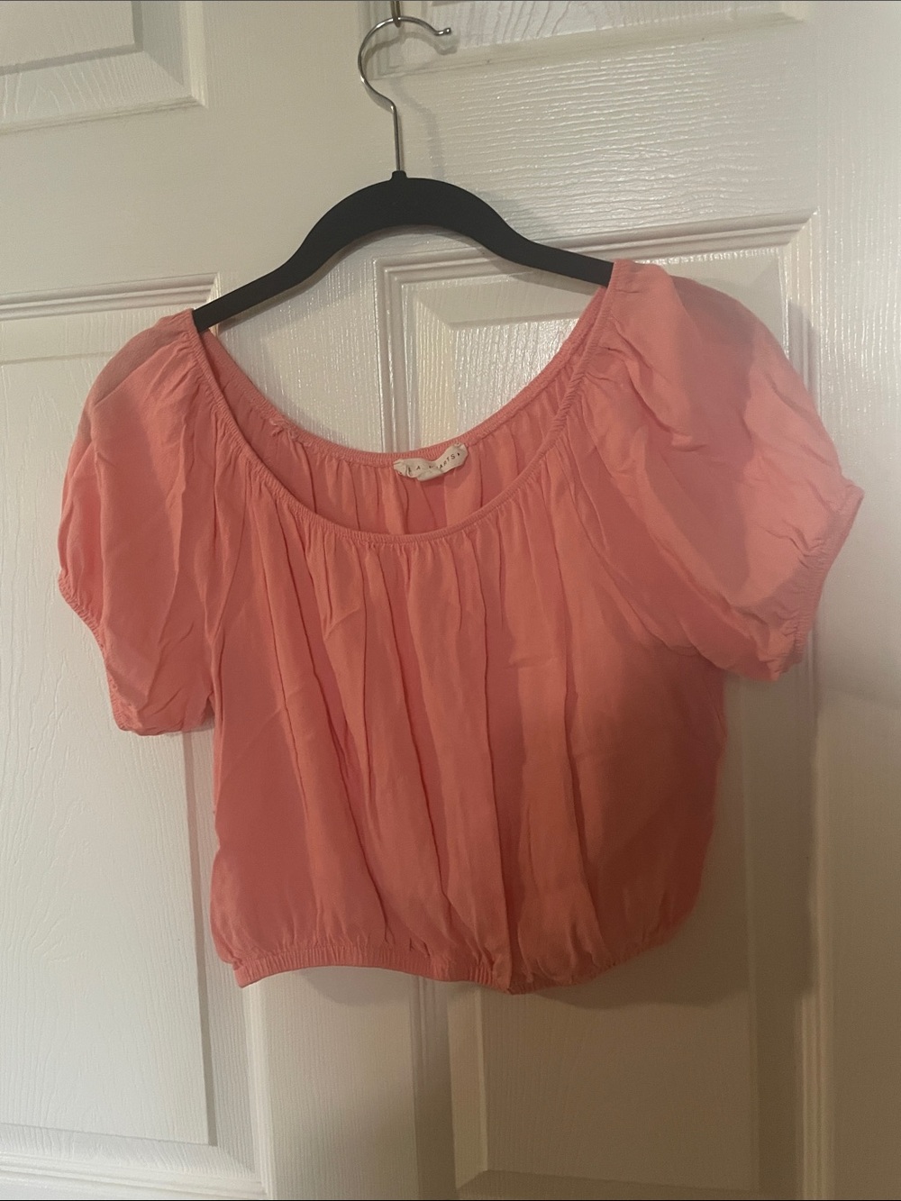 La Hearts Peach Cropped Peasant Top
